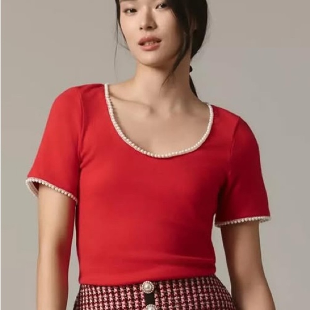 Vibrant Red Fitted Short Sleeve Tee with White Trim